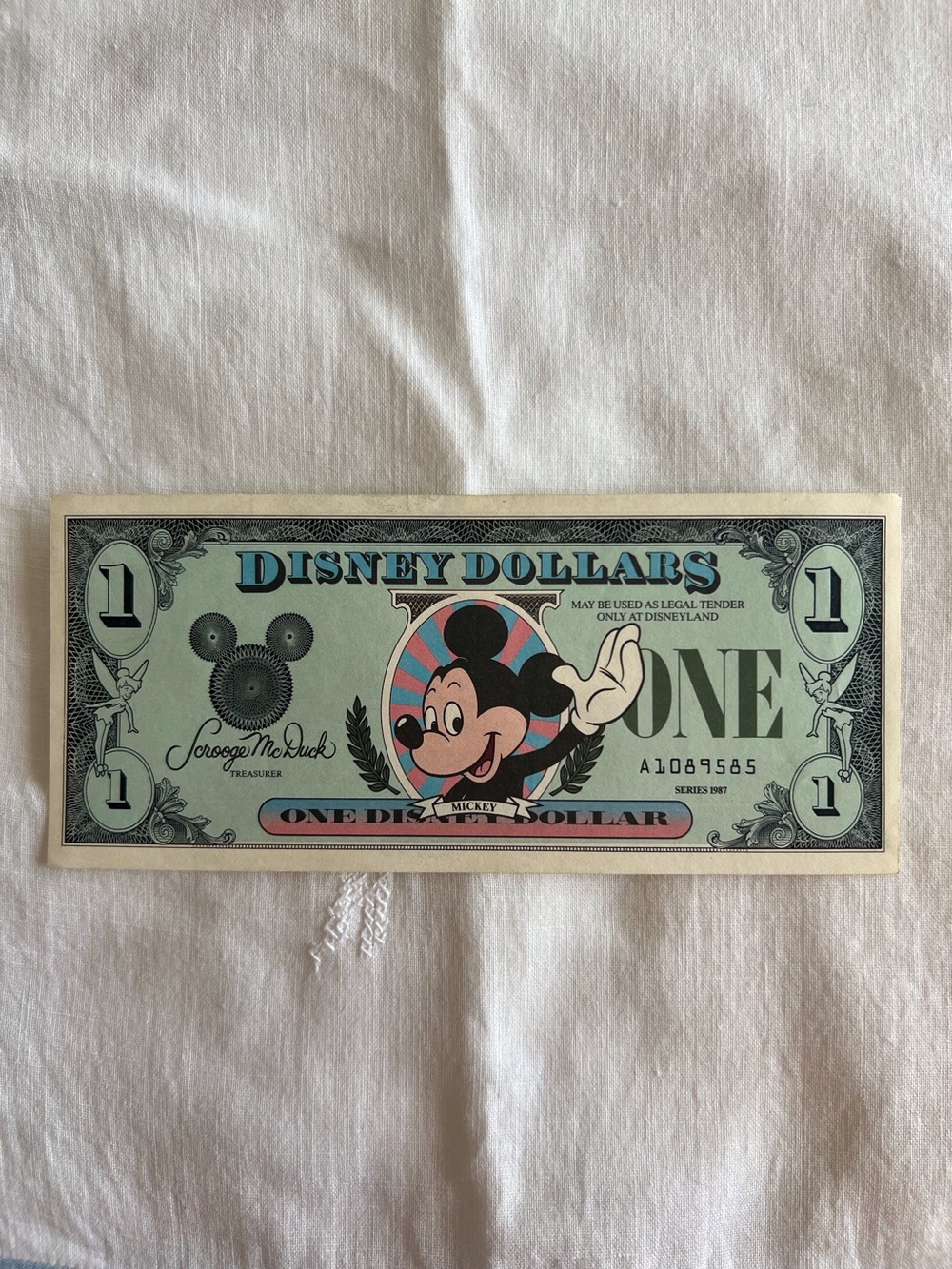 1987 Disney Dollar $1 Bill Series A Mickey Mouse Disneyland UNC 1st Issue Error